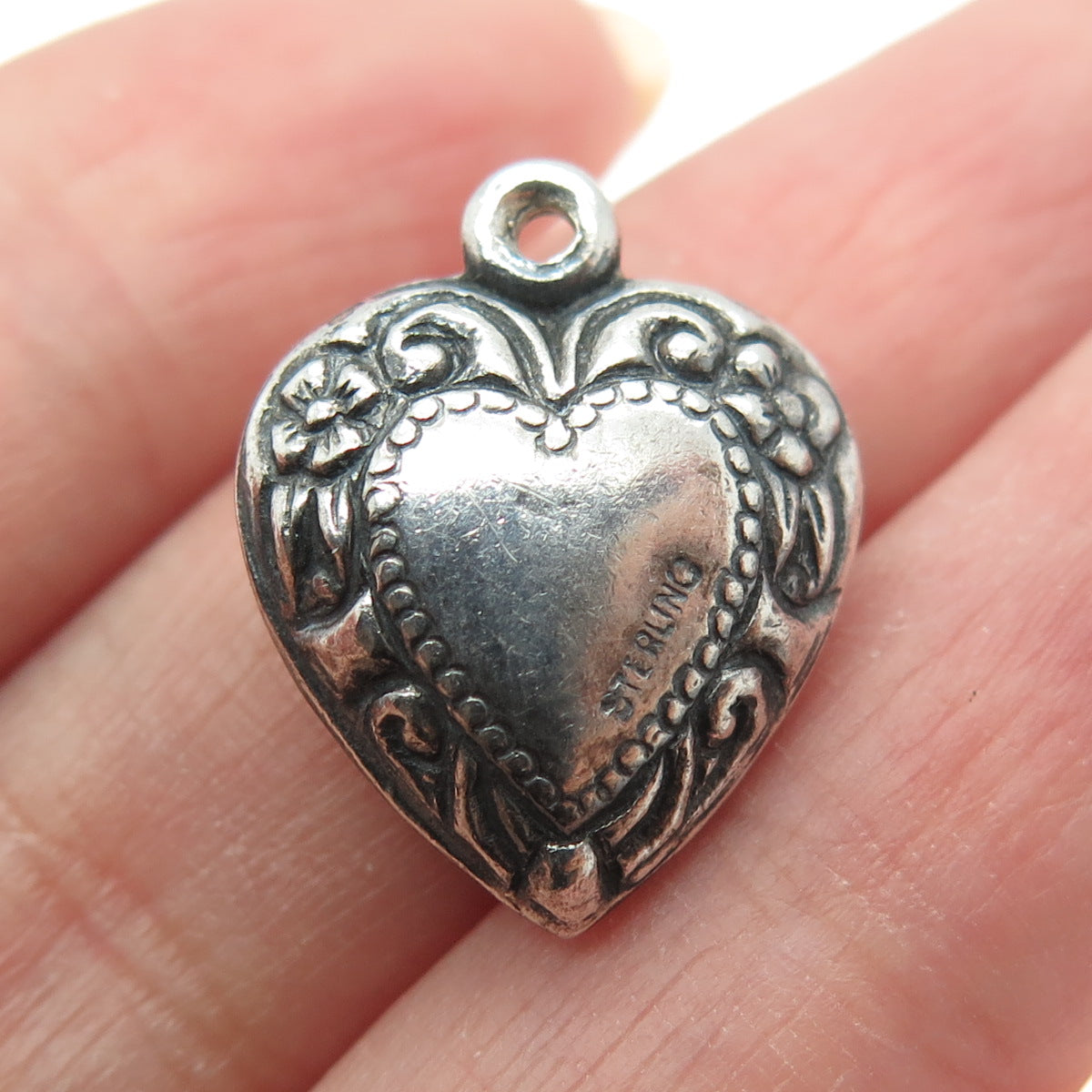 925 Sterling Silver Vintage Puffy Heart Ornate 3D Charm Pendant