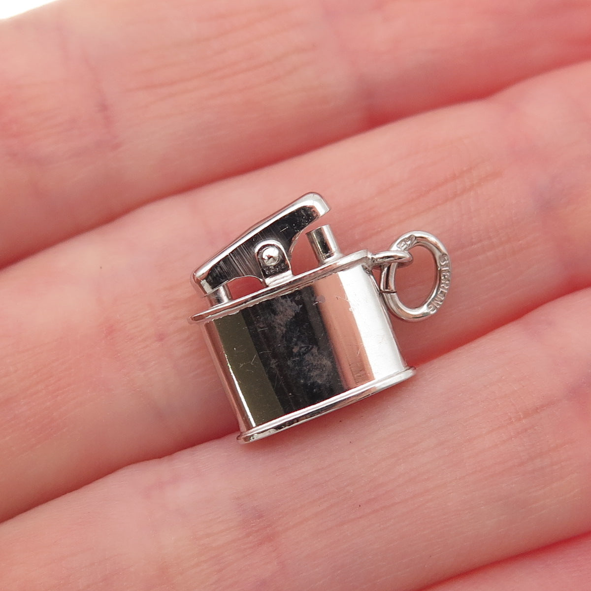 Art's Elegance 925 Sterling Silver Antique Art Deco Lighter 3D Charm Pendant