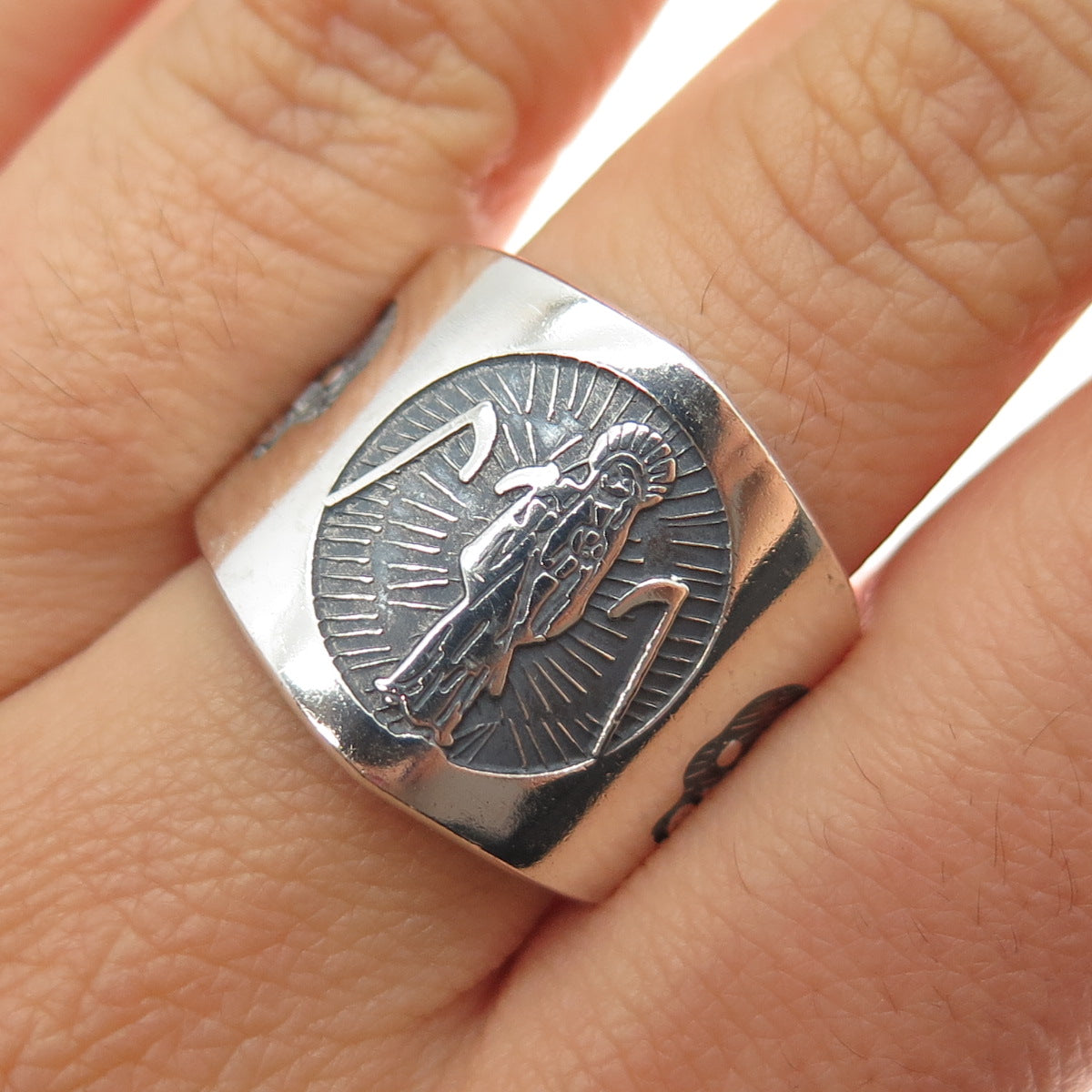 925 Sterling Silver Vintage Santa Muerte Oxidized Ring Size 8.75