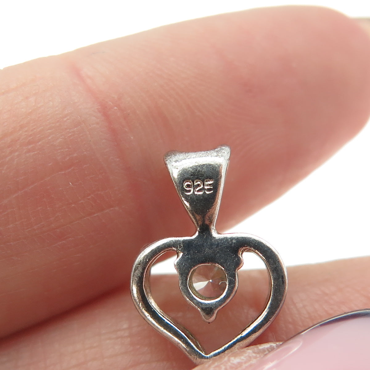 925 Sterling Silver Vintage Round-Cut Shaped C Z Heart Pendant