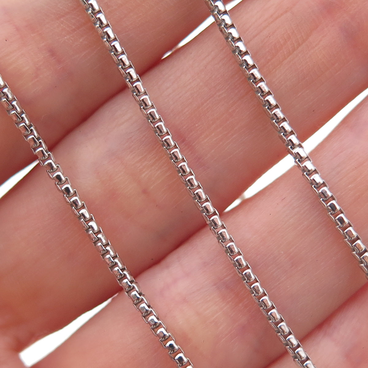 925 Sterling Silver Italy Round Box Chain Necklace 18"