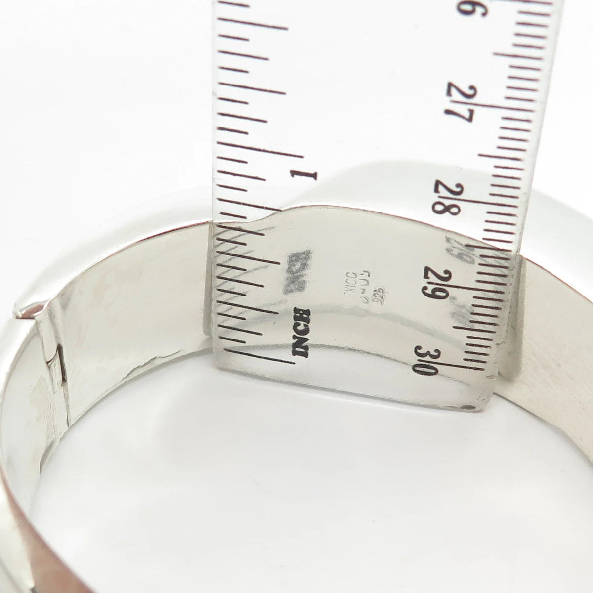 925 Sterling Silver Vintage Mexico Ribbed Hinged Bangle Bracelet 6.75"