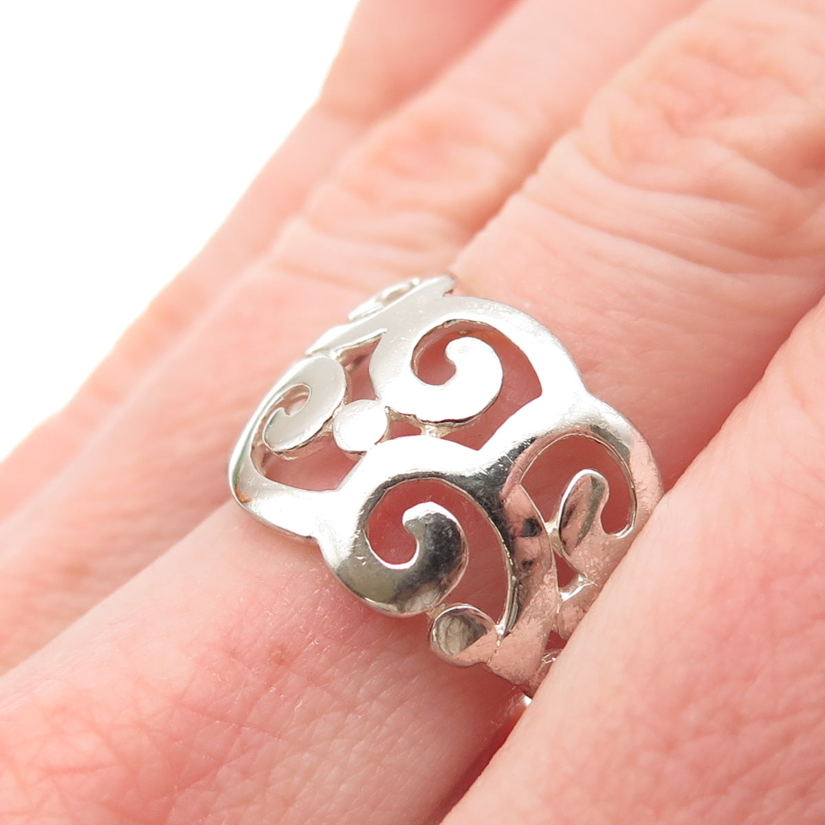 925 Sterling Silver Vintage Swirl Ring Size 8