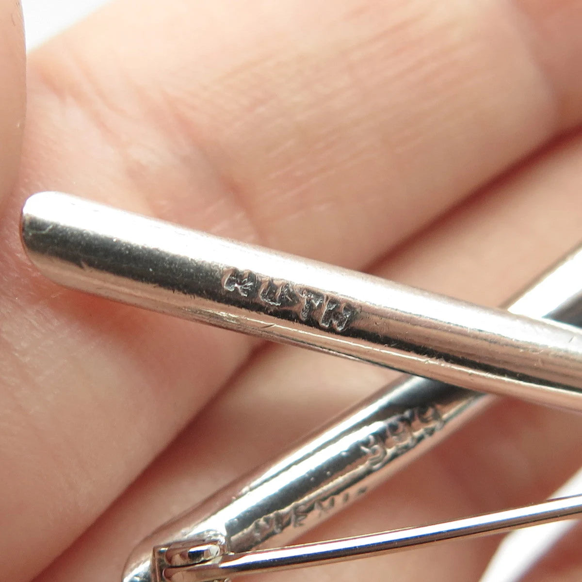 999 Silver Vintage Mexico Ribbon Pin Brooch