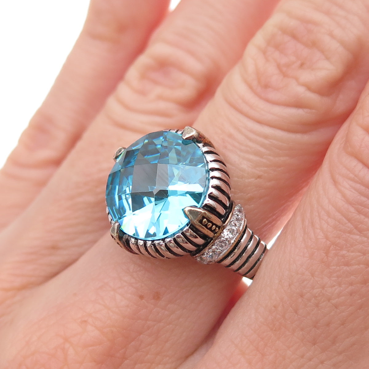 925 Sterling Silver 2-Tone Round-Cut Blue & White C Z Ribbed Ring Size 8.25