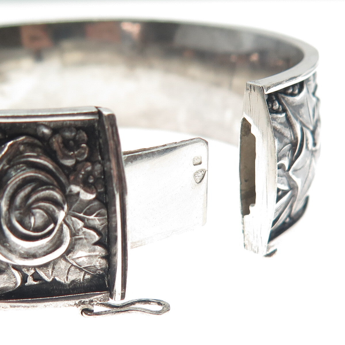 925 Sterling Silver Vintage Portugal Fall Season Oxidized Bangle Bracelet 7.5"