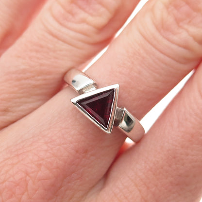 Folli Follie 925 Sterling Silver Vintage Real Triangle-Cut Garnet Ring Size 6.25