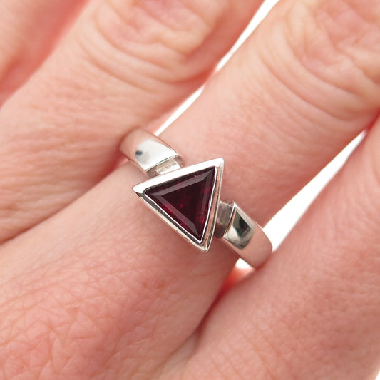 Folli Follie 925 Sterling Silver Vintage Real Triangle-Cut Garnet Ring Size 6.25