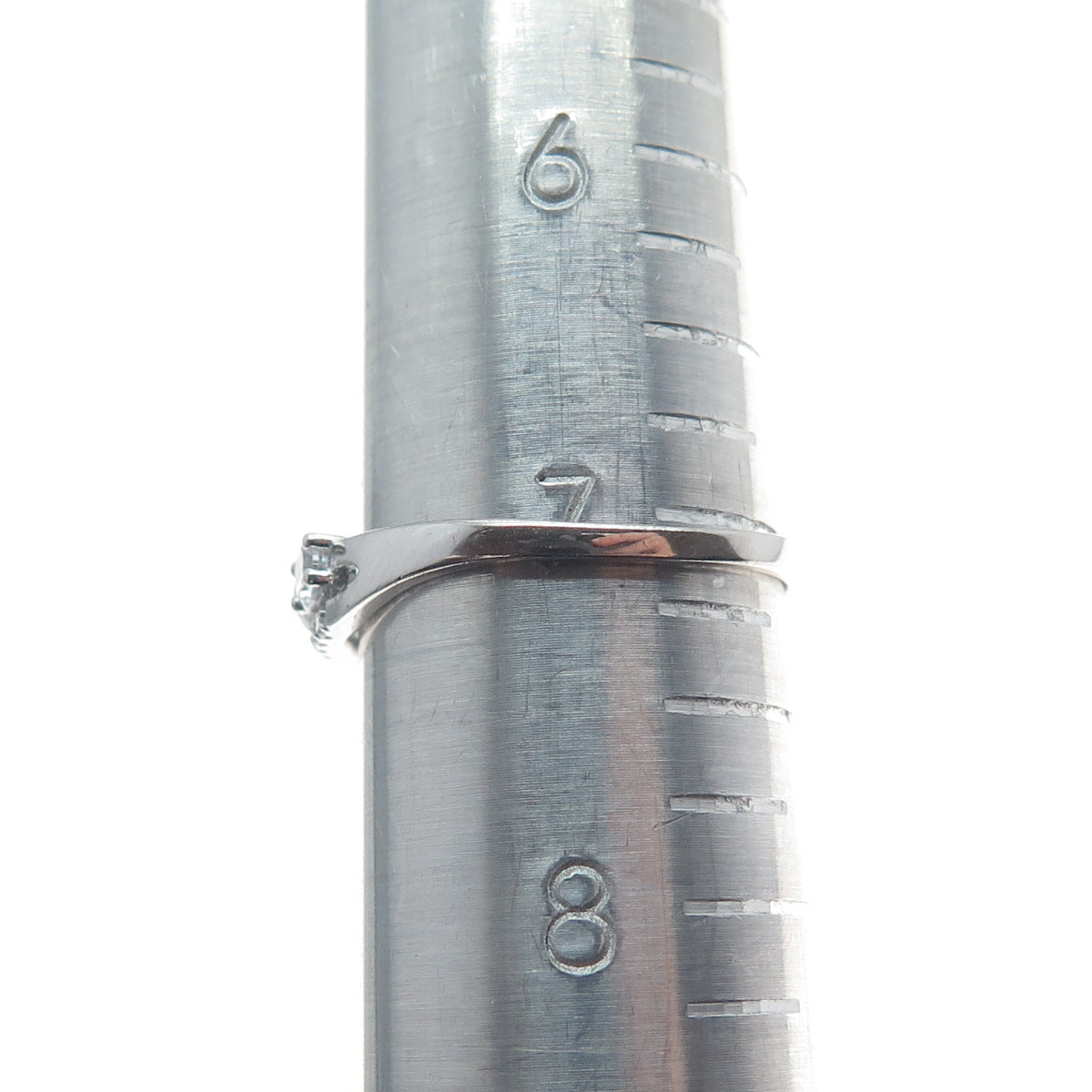 925 Sterling Silver Round-Cut C Z Crisscross Wavy Ring Size 7.25