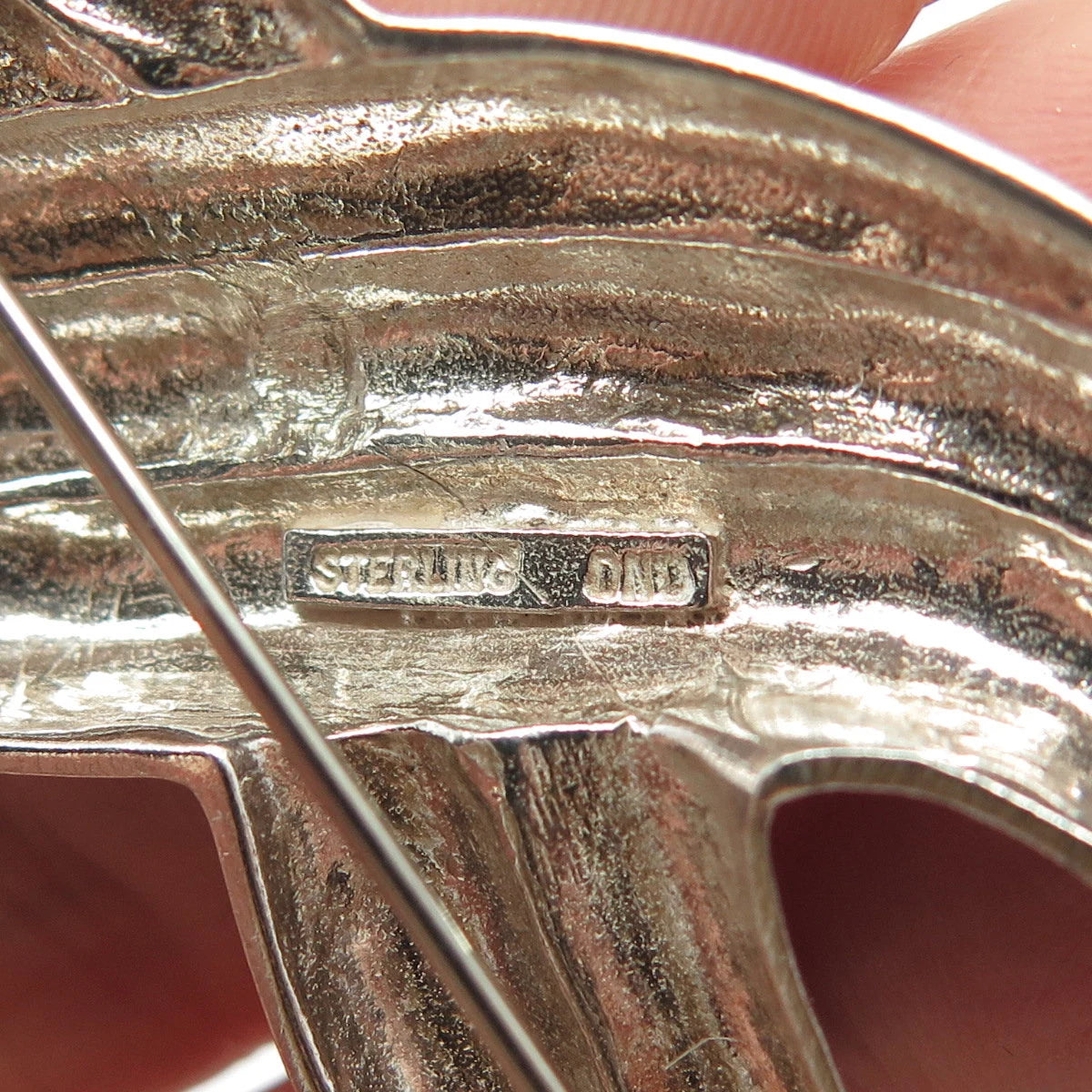 925 Sterling Silver Vintage Ribbed Braided Pin Brooch