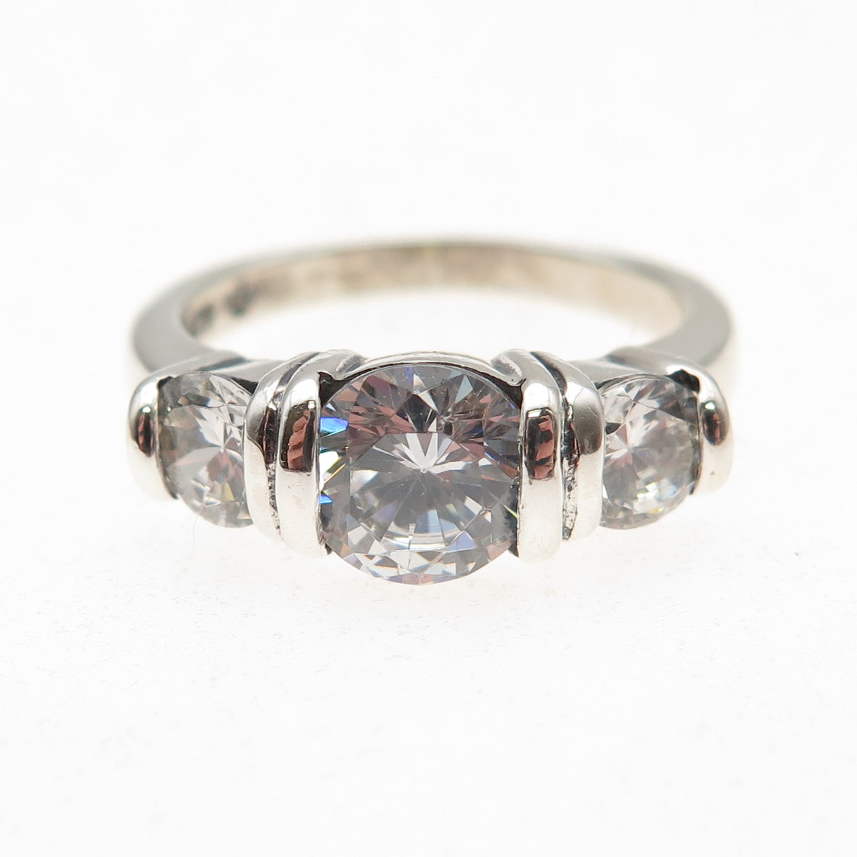 925 Sterling Silver Vintage Round-Cut C Z Engagement Ring Size 7.25