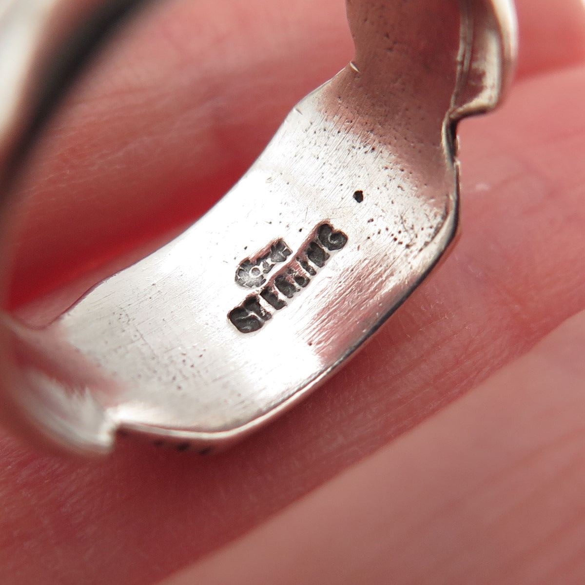 MAISELS INDIAN Old Pawn Sterling Silver Vintage Southwestern Tribal Ring Size 8
