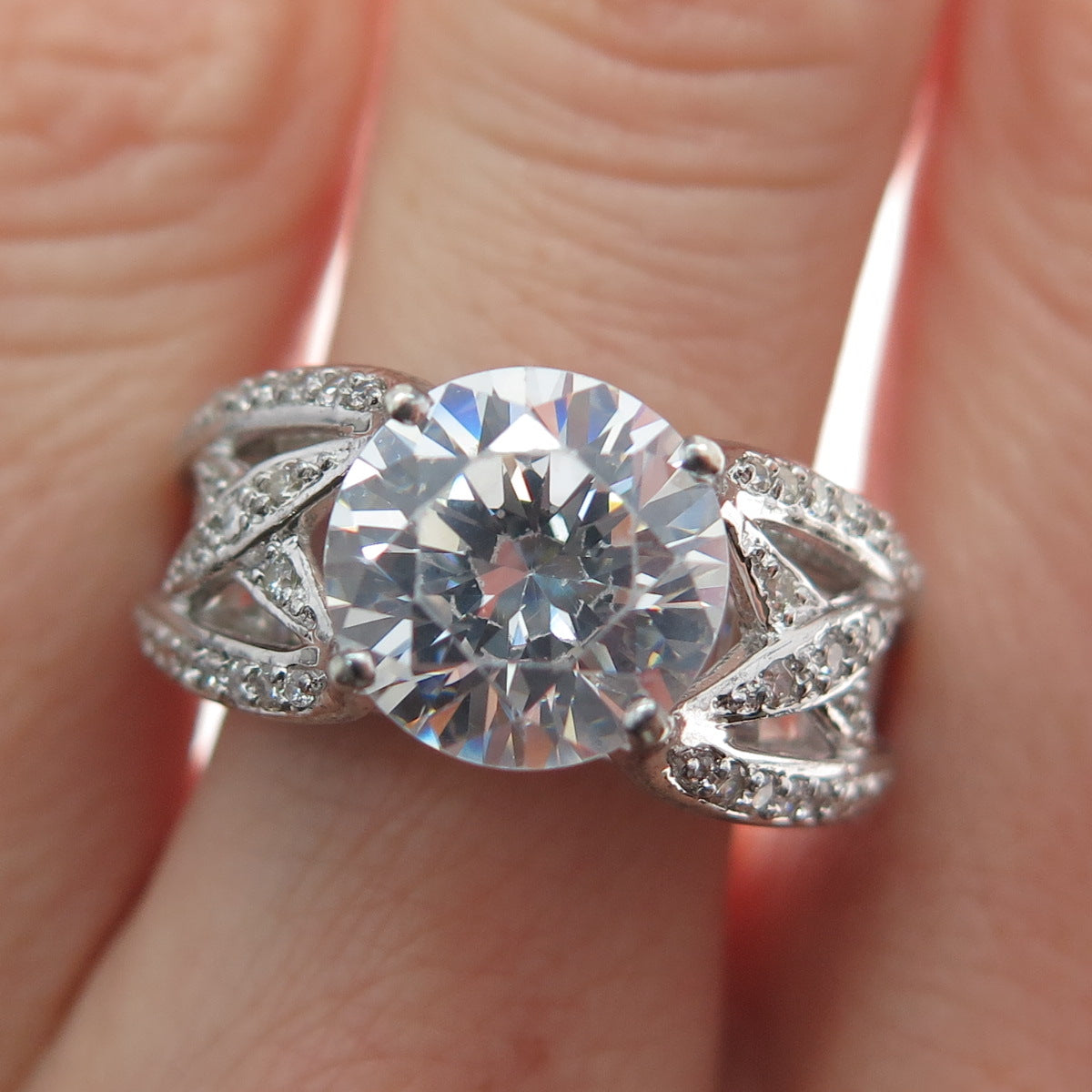 925 Sterling Silver Round-Cut C Z Crisscrossed Engagement Ring Size 9