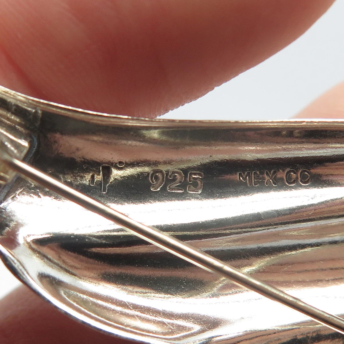 925 Sterling Silver Vintage Mexico Ribbed Abstract Wing Pin Brooch