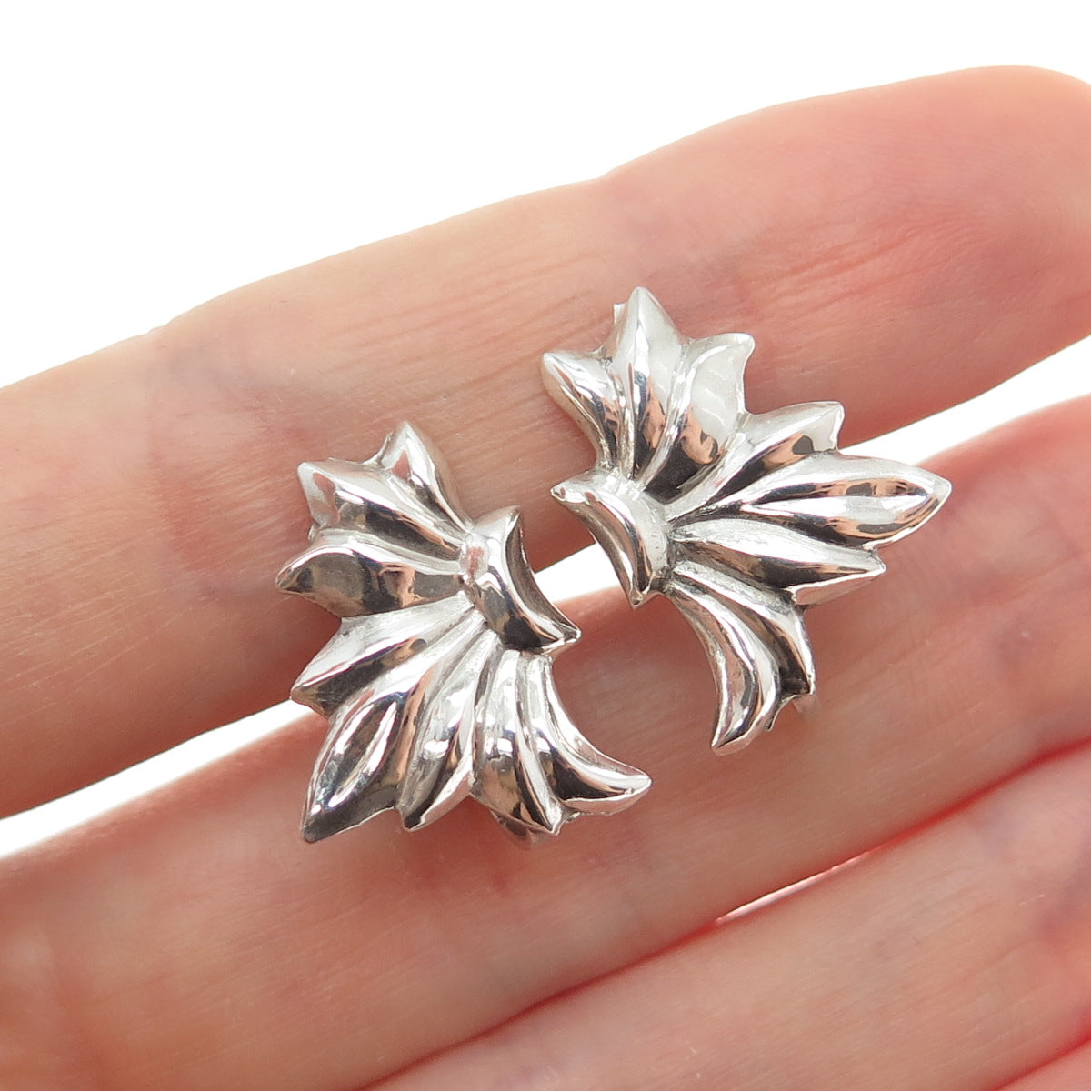 925 Sterling Silver Antique Art Deco Floral Repousse Screw Back Earrings