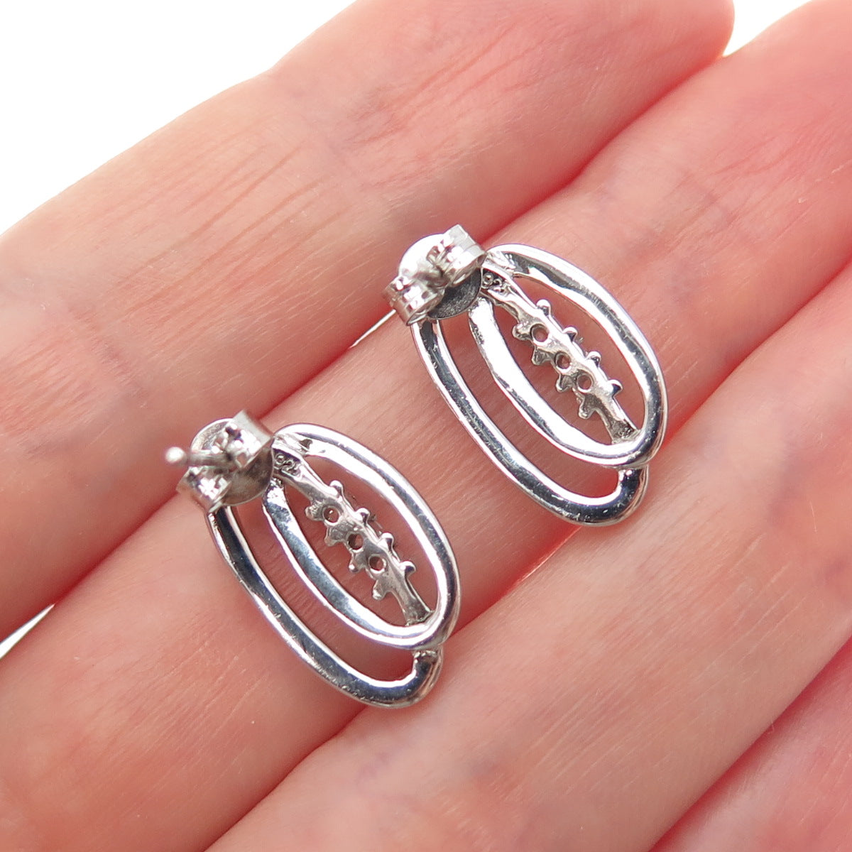 925 Sterling Silver Round-Cut C Z Interlocked Circle Earrings