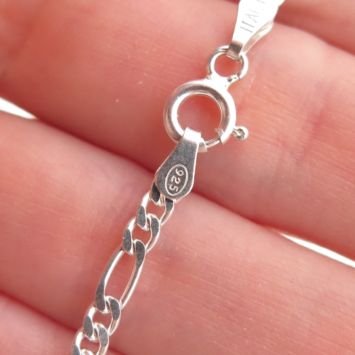 925 Sterling Silver Vintage Italy Figaro Link Bracelet 7"