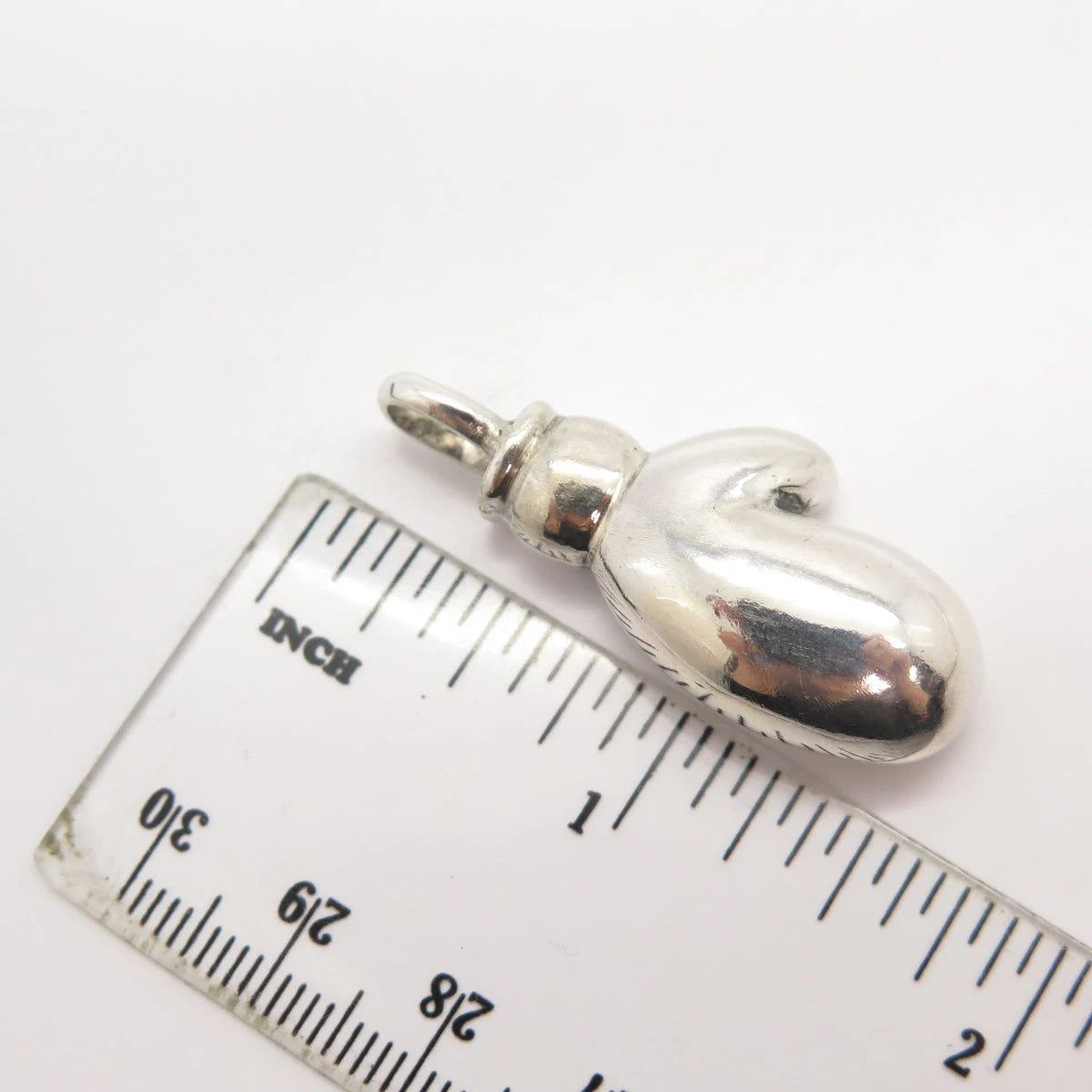 925 Sterling Silver Vintage Mitten Pendant