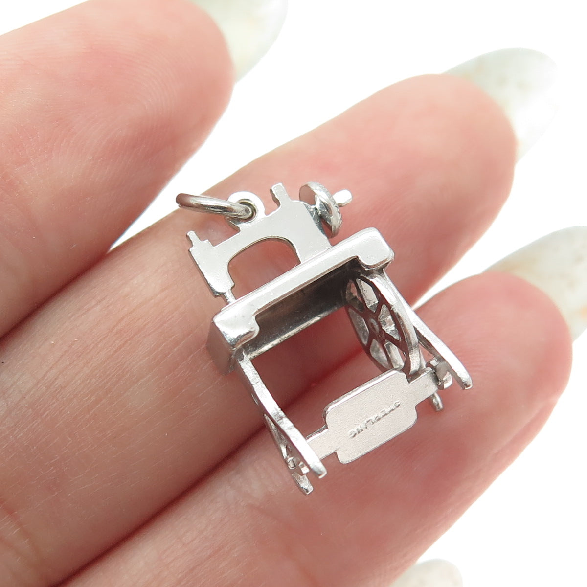 925 Sterling Silver Antique Art Deco Sewing Machine Minimalist Charm Pendant