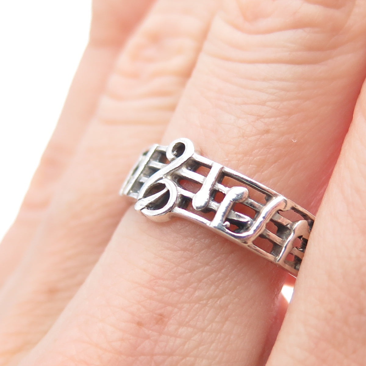 925 Sterling Silver Vintage Treble Clef Music Note Oxidized Band Ring Size 8.75
