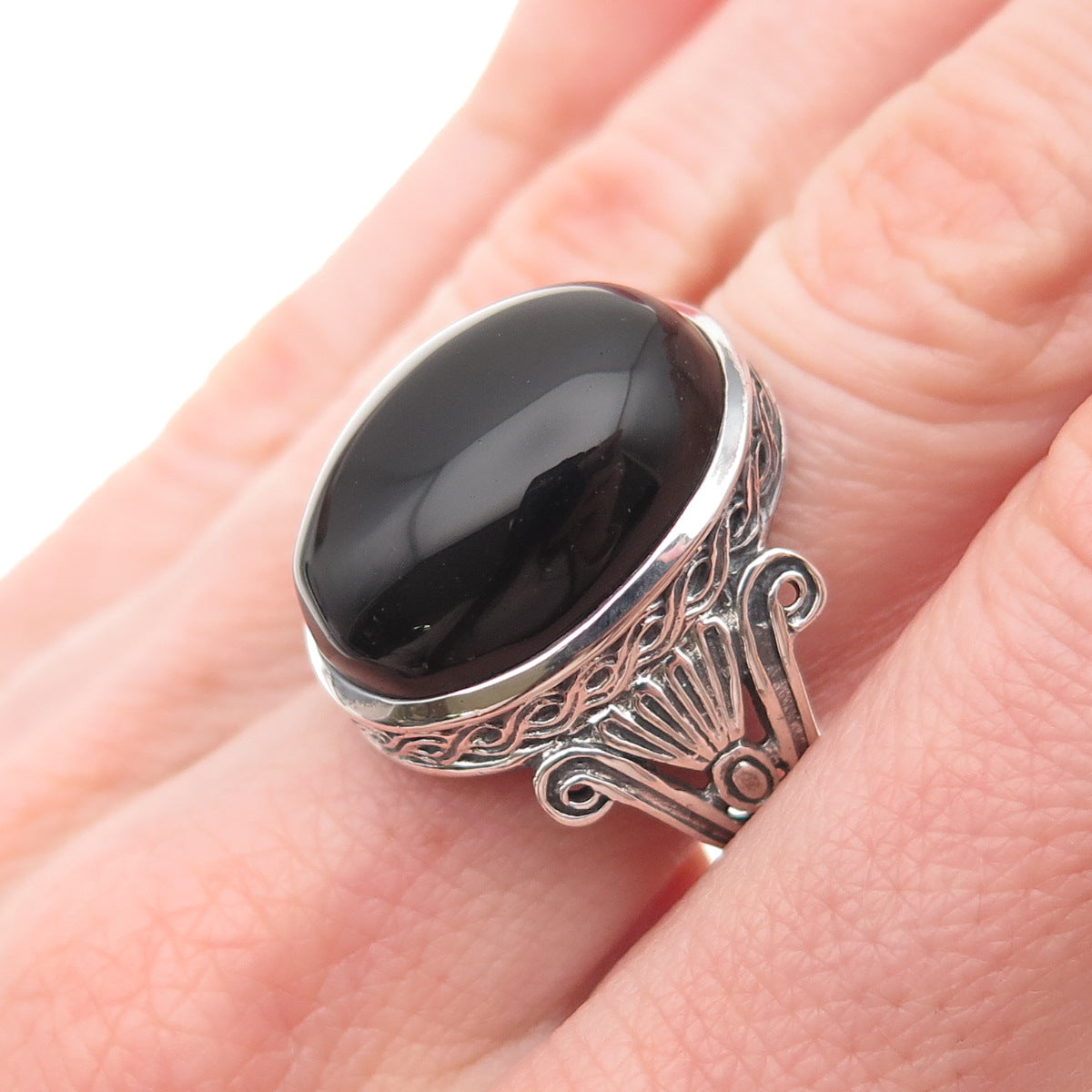 925 Sterling Silver Vintage Black Onyx Art Deco Style Oxidized Ring Size 7.25
