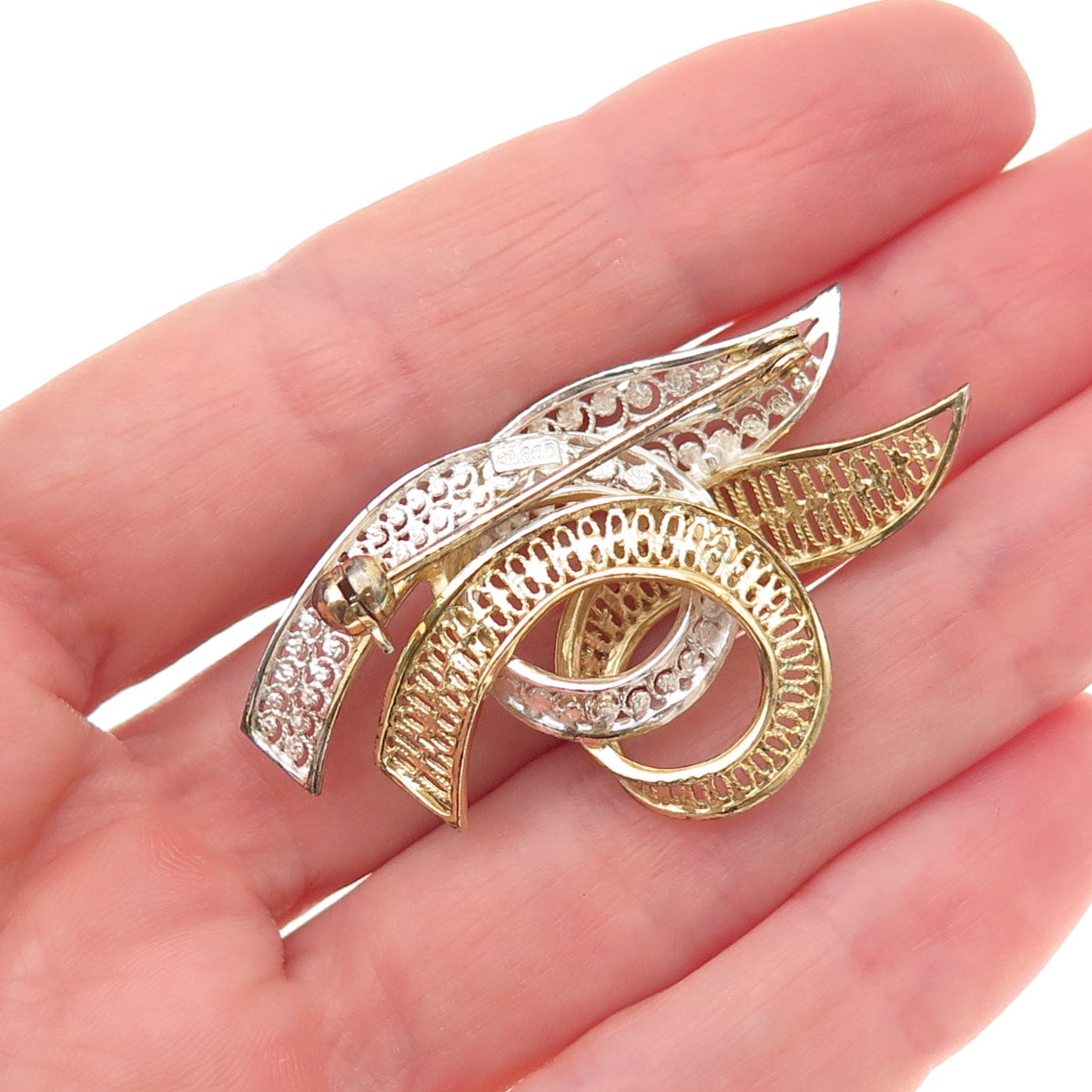 800 Silver 2-Tone Vintage Ribbon Filigree Pin Brooch