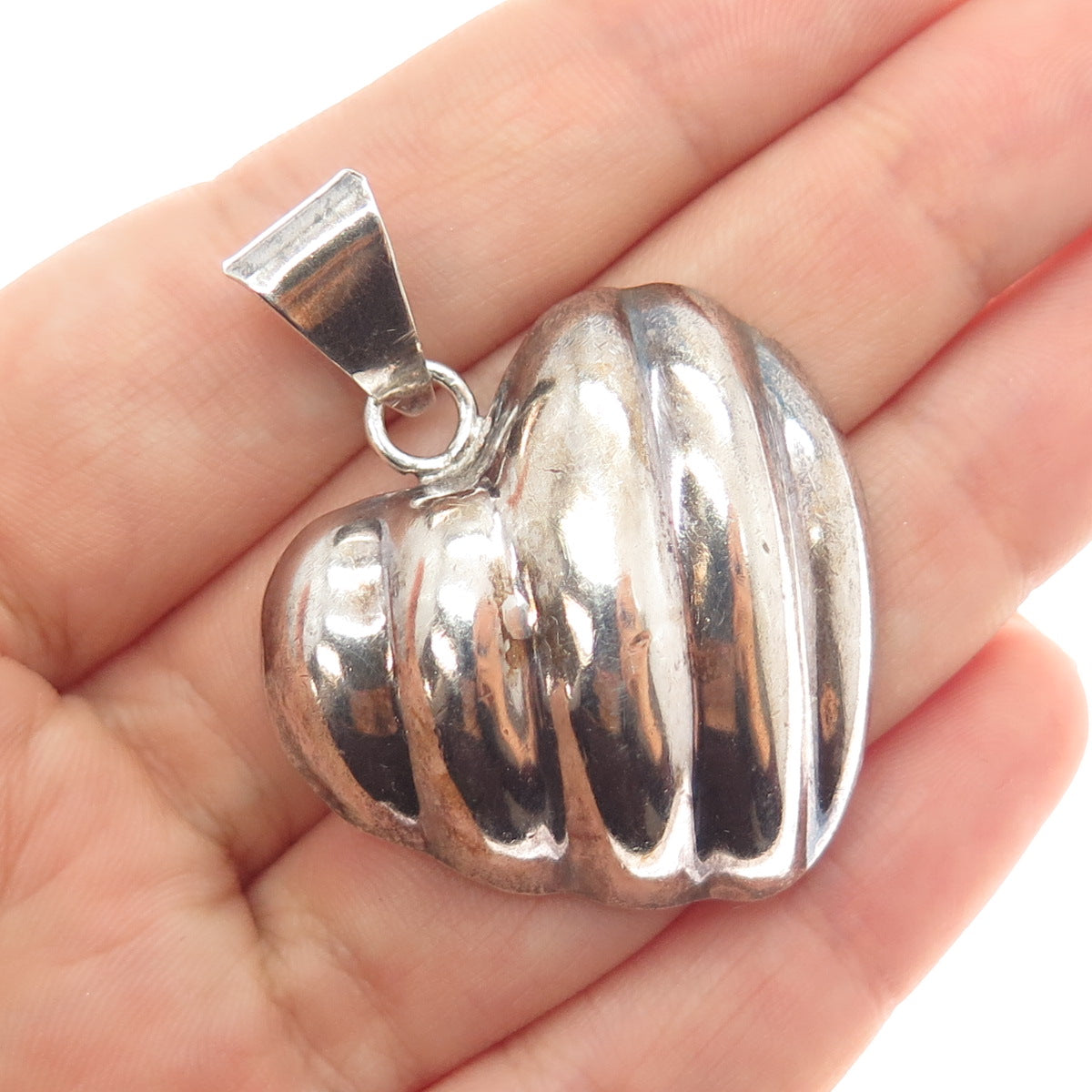 925 Sterling Silver Vintage Mexico Modernist Heart Oxidized Charm Pendant