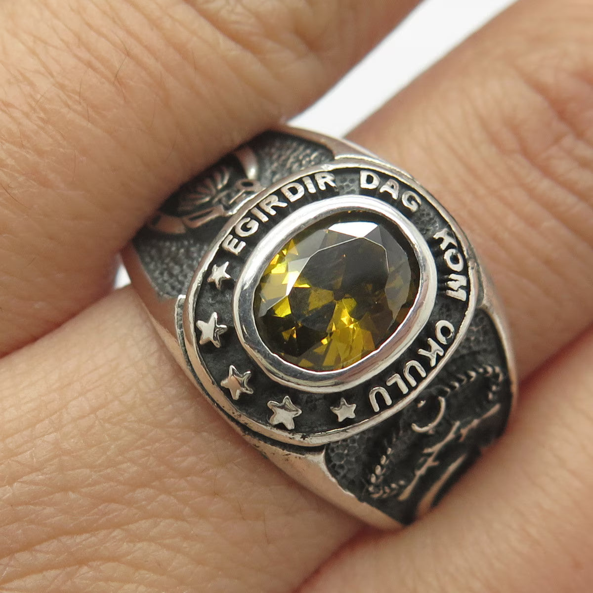 925 Sterling Silver Vintage Glass "Egirdin Dag Kom Okulu" School Ring Size 11.75