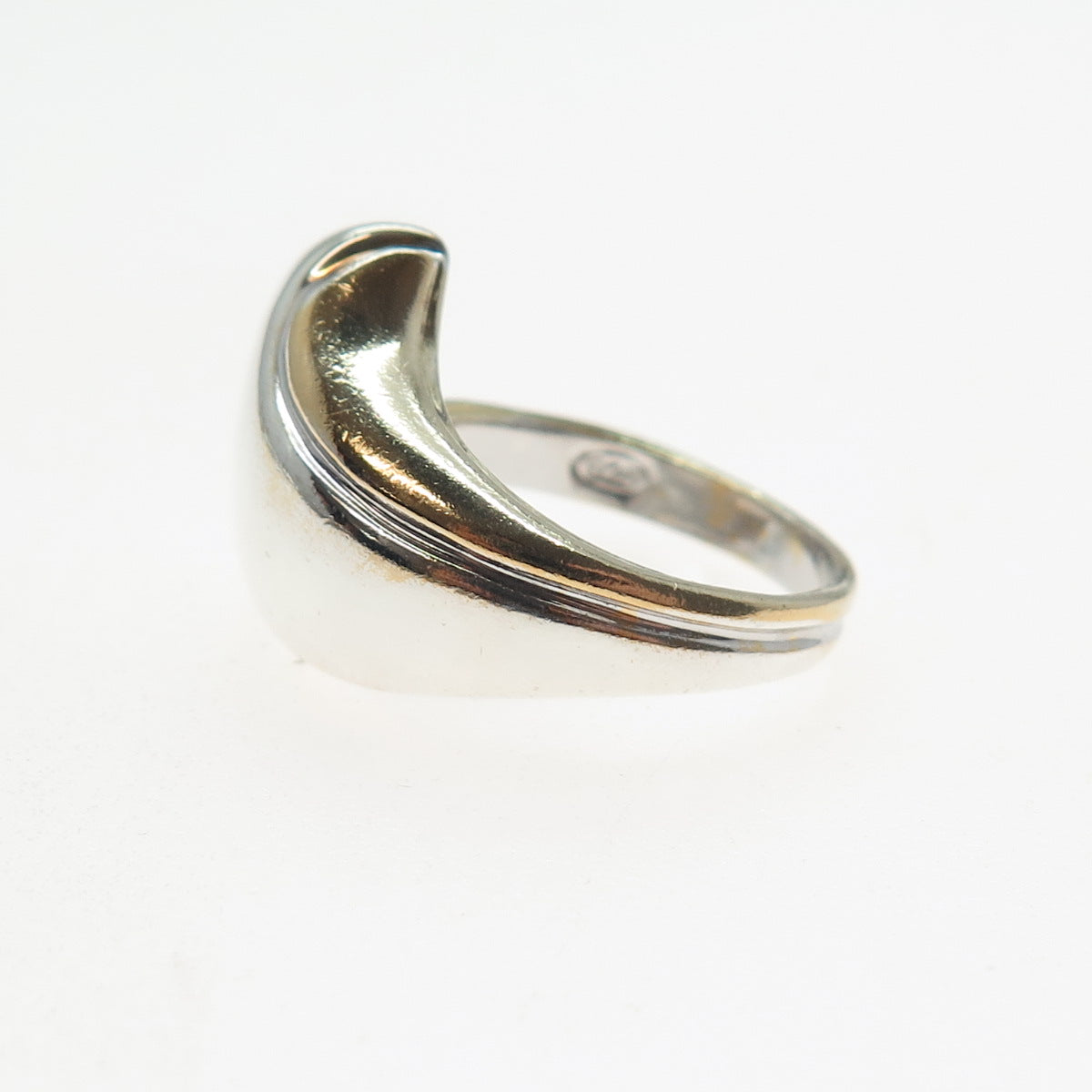 925 Sterling Silver 2-Tone Vintage Modernist Wave Ring Size 7