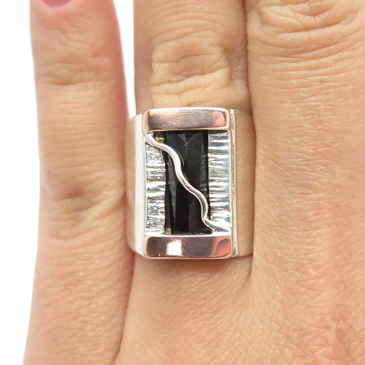 925 Sterling Silver Vintage 2-Tone Real Black Onyx Modernist Ring Size 6.75