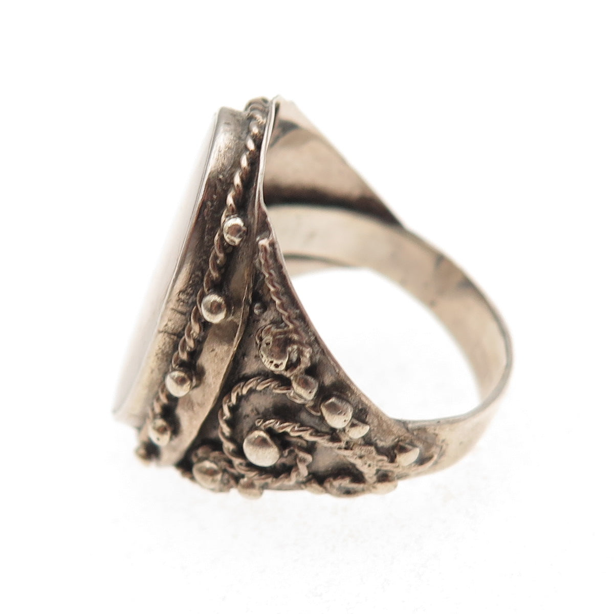 500 Silver Antique Victorian Real Mother-of-Pearl Oxidized Ring Size 8