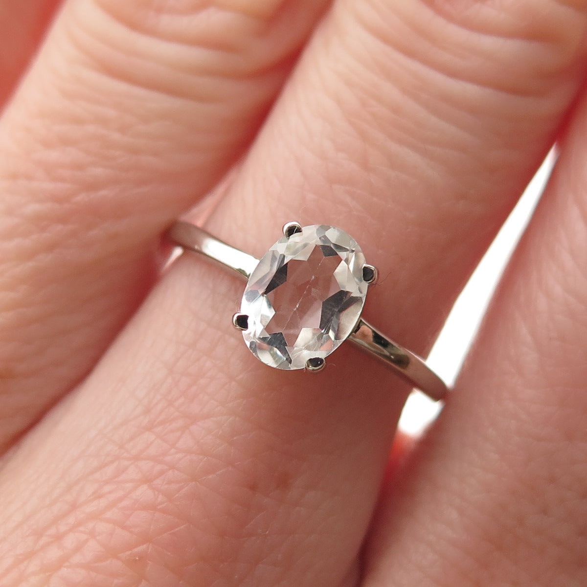 Dazzlers 925 Sterling Silver Real Oval-Cut White Topaz Engagement Ring Size 6.75