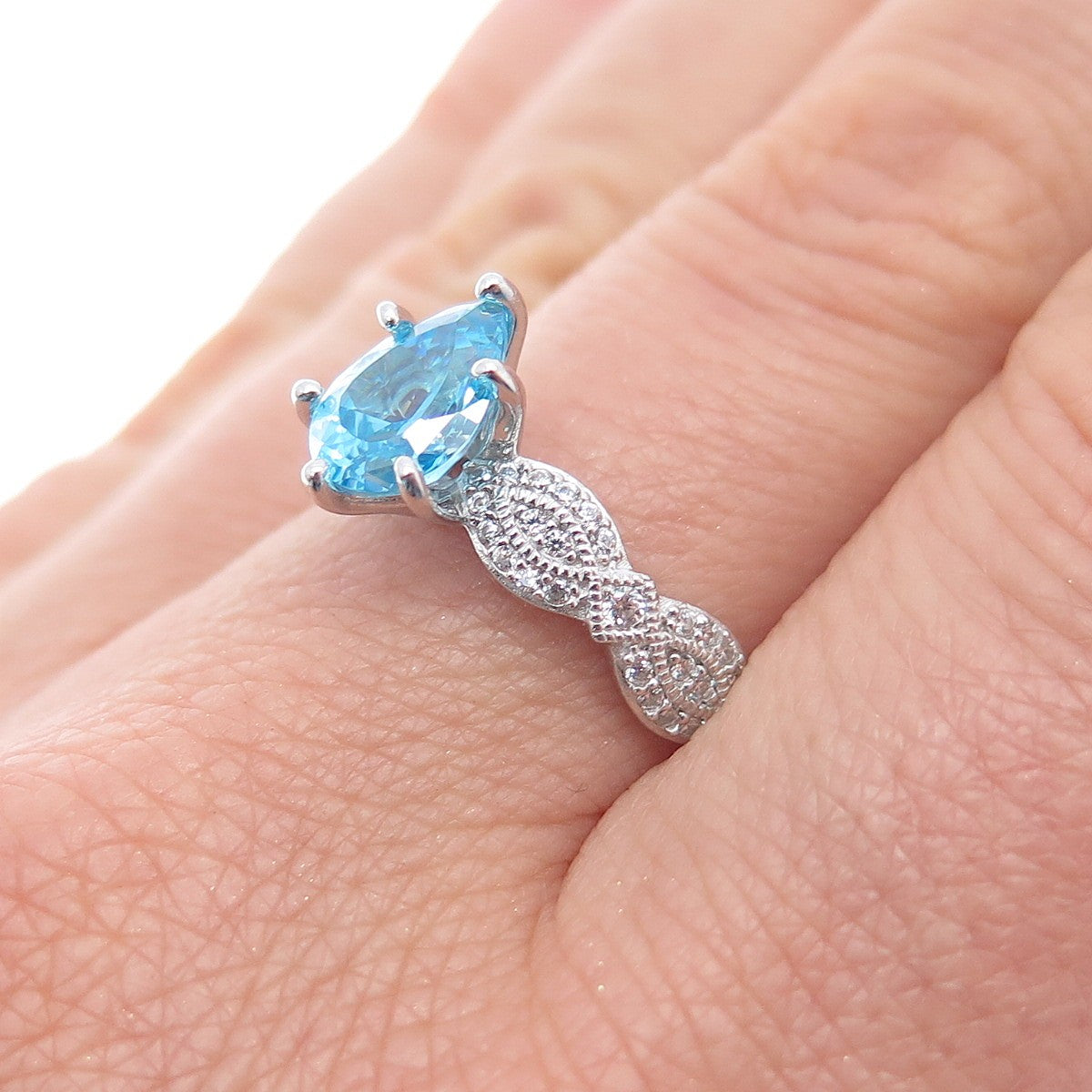 925 Sterling Silver Pear-Cut Blue & Round-Cut White C Z Ring Size 8.25