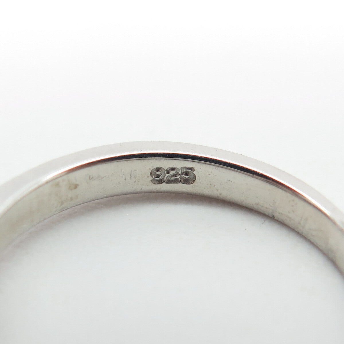 925 Sterling Silver Round-Cut C Z Ring Size 5.75