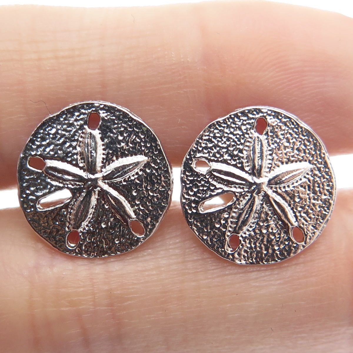 DANECRAFT 925 Sterling Silver Vintage Sand Dollar Textured Stud Earrings