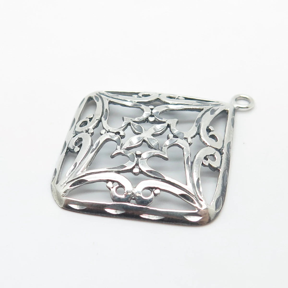 925 Sterling Silver Vintage Ornate Heart Pendant
