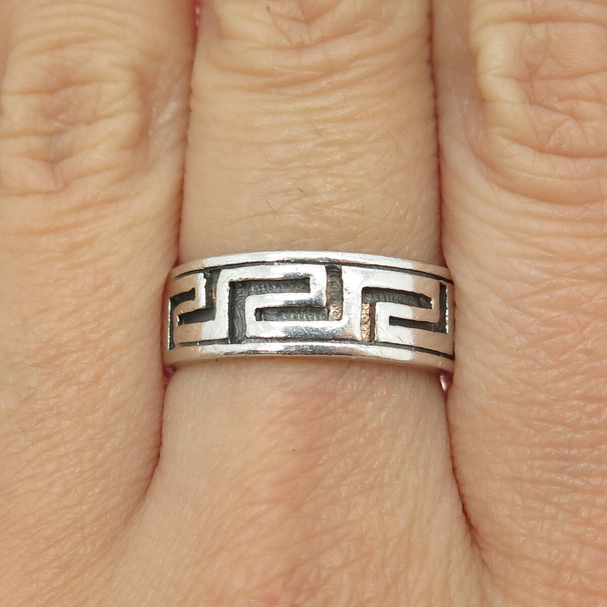 925 Sterling Silver Vintage Greek Maze Band Ring Size 8