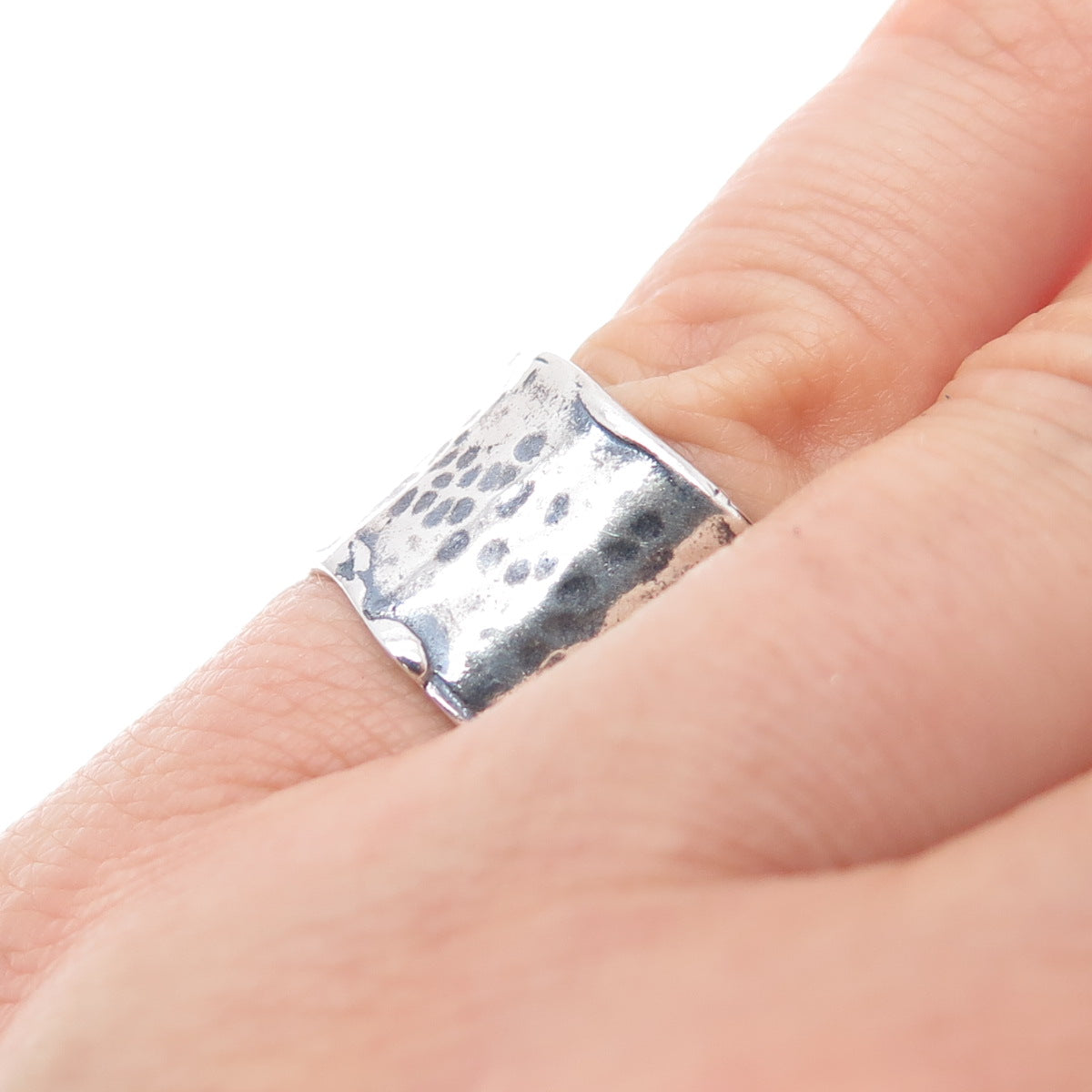 925 Sterling Silver Vintage Modernist Hammered Oxidized Wide Band Ring Size 6.25