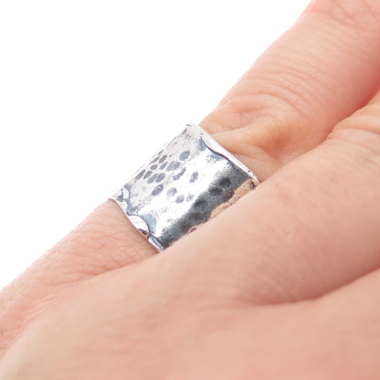 925 Sterling Silver Vintage Modernist Hammered Oxidized Wide Band Ring Size 6.25