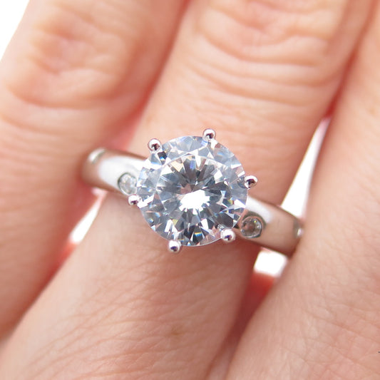 925 Sterling Silver Round-Cut C Z Engagement Ring Size 6