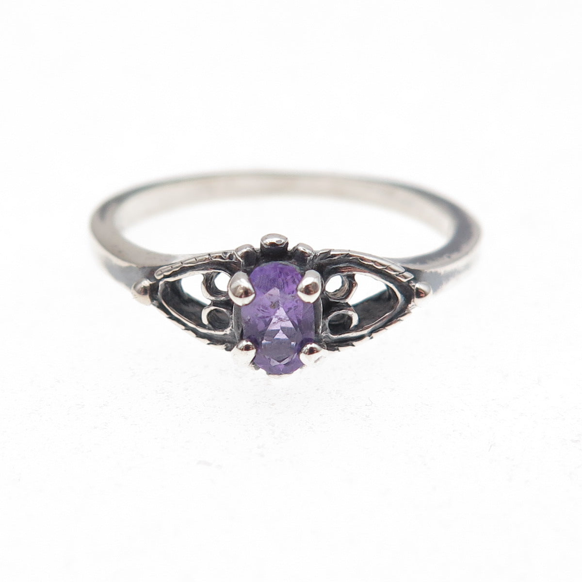 925 Sterling Silver Vintage Real Amethyst Heart Oxidized Ring Size 5.75