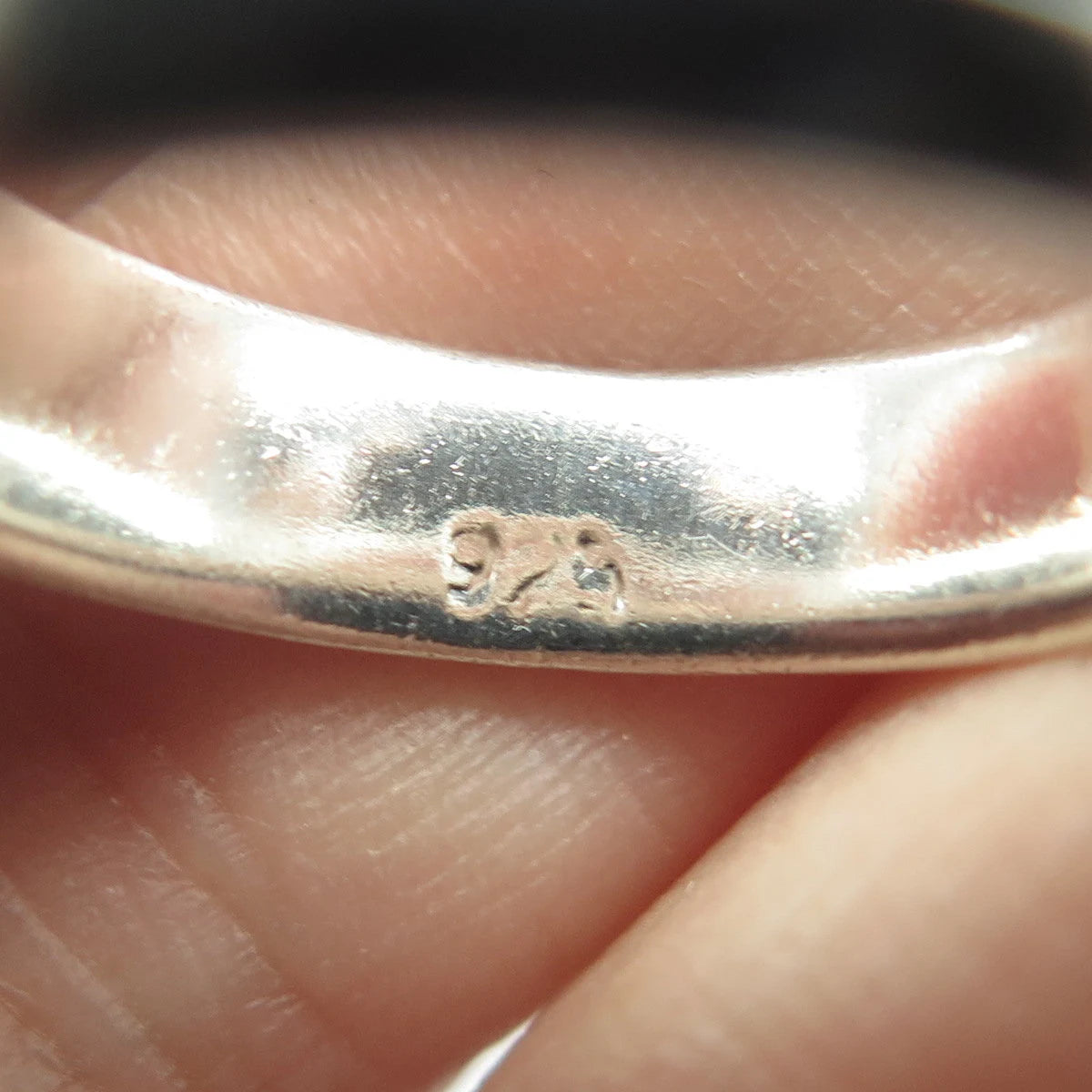 925 Sterling Silver Vintage Lined Wedding Band Ring Size 8.25