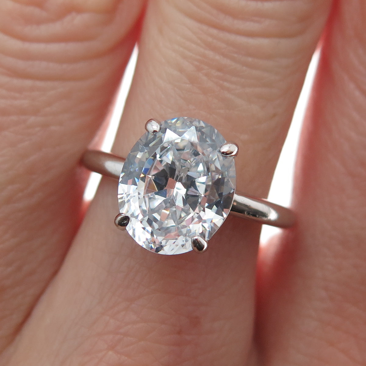 DSMK 925 Sterling Silver Oval-Cut Shaped C Z Engagement Ring Size 6.25
