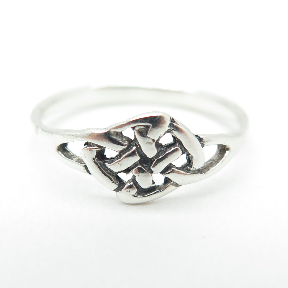 925 Sterling Silver Vintage Celtic Knot Ring Size 6.75