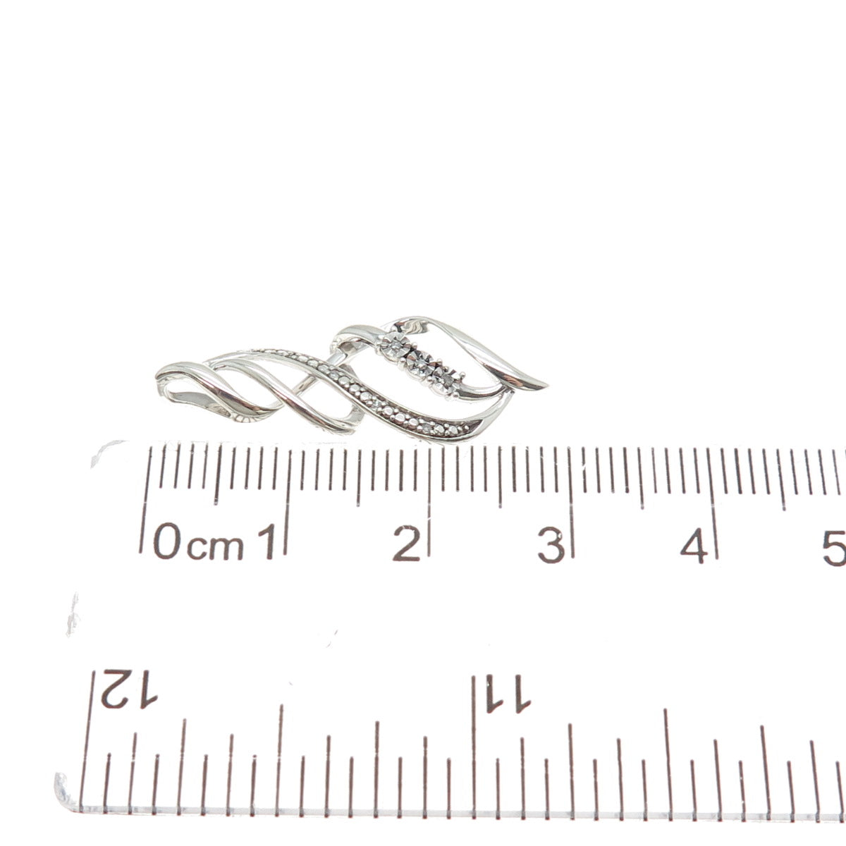 925 Sterling Silver Real Round-Cut Diamond Twisted Charm Pendant