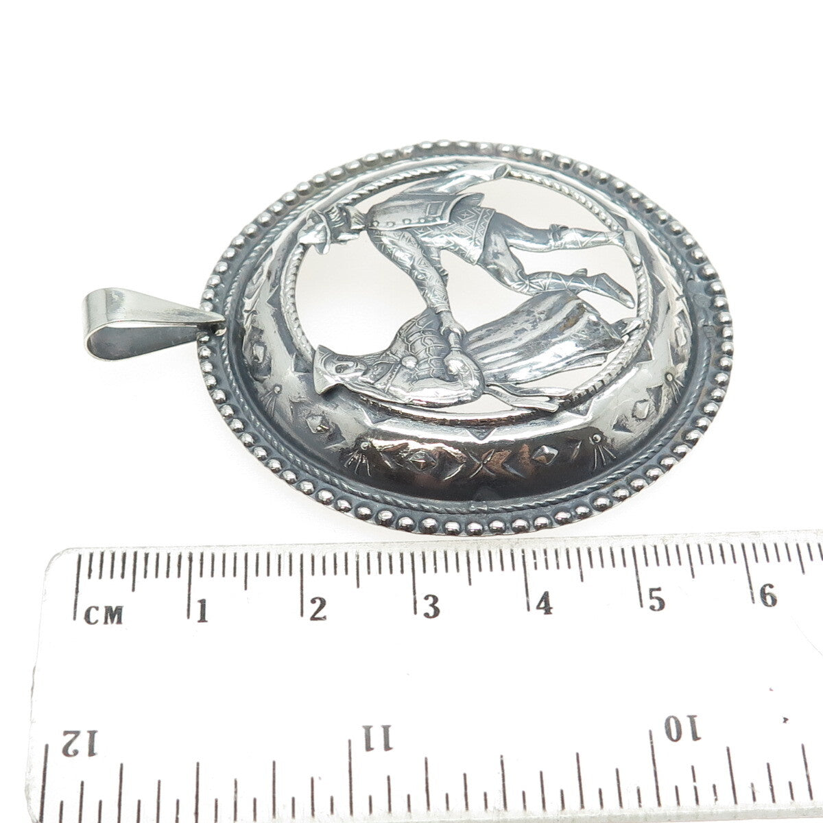 925 Sterling Silver Vintage Dancing Couple Engraved Pendant
