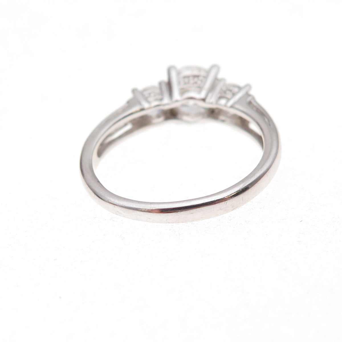 925 Sterling Silver Round-Cut C Z Engagement Ring Size 6.75