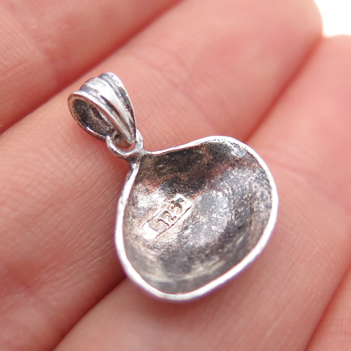 925 Sterling Silver Vintage Seashell Oxidized Minimalist Charm Pendant