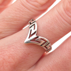 925 Sterling Silver Vintage V-Shape Oxidized Ring Size 6.5