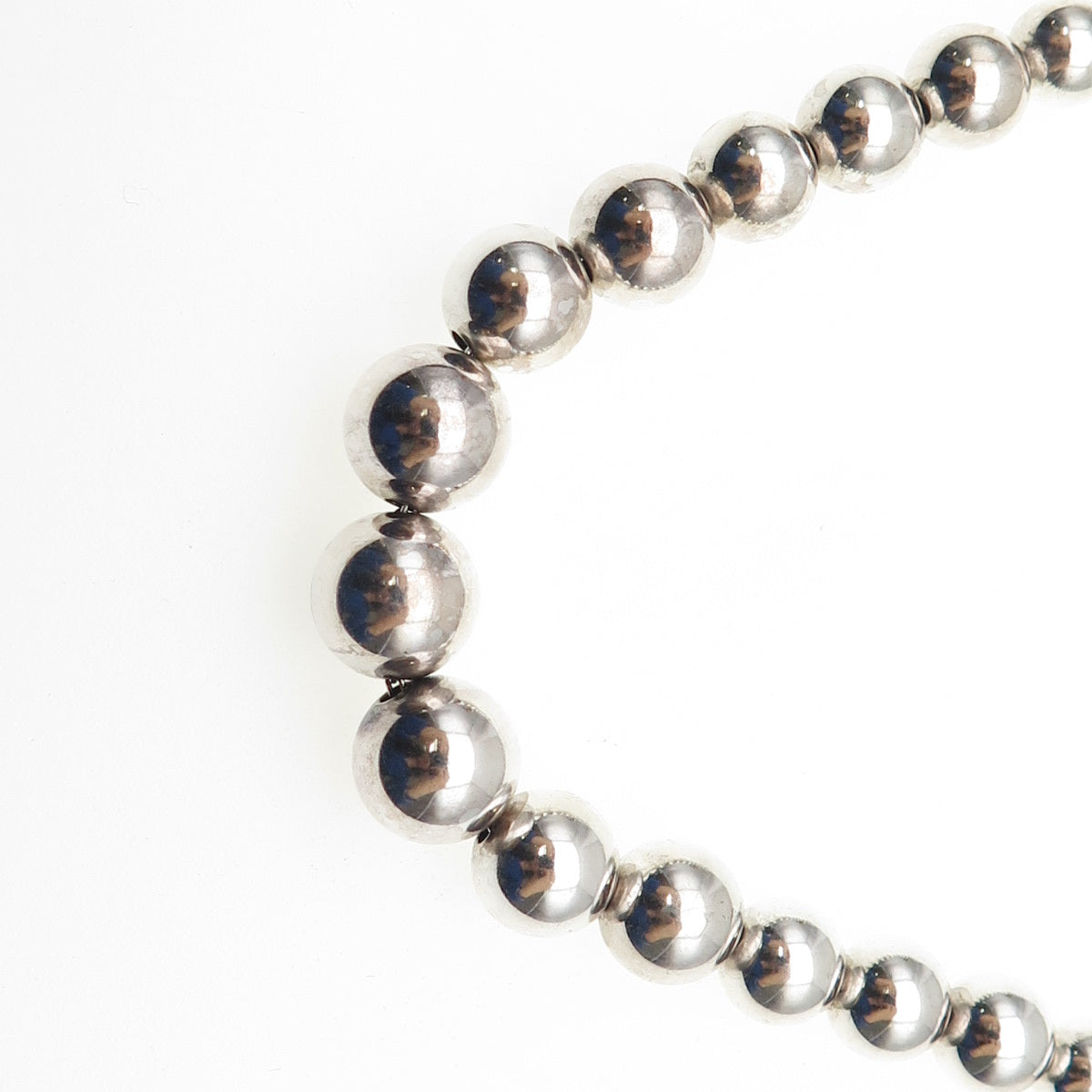 TIFFANY & CO. 925 Sterling Silver Vintage Graduated HardWear Beaded Necklace 16"